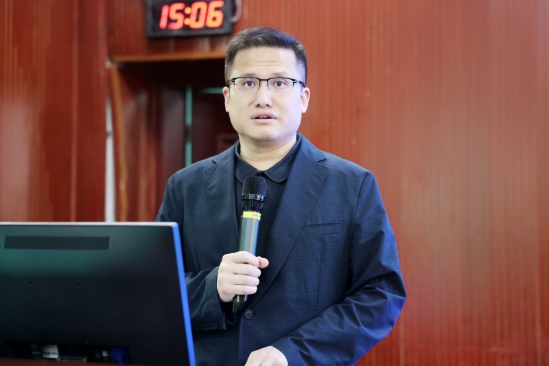 热点资讯